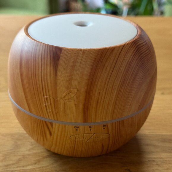 artnaturals Aroma Oil Diffuser Ultrasonic Humidifier 150 ML Tank, Wood Grain - Picture 9 of 14